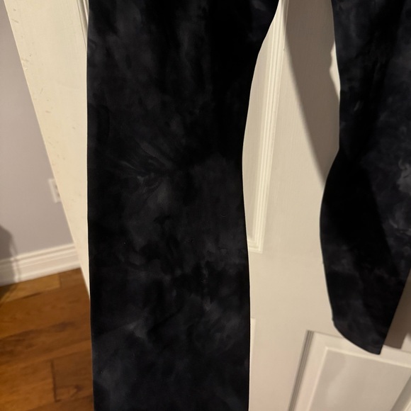 Lululemon Align Leggings - Picture 3 of 3